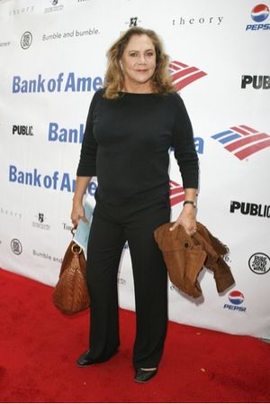 Kathleen Turner Photo