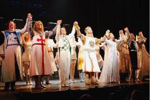 Photos: Stephen Collins and Drew Lachey Join Spamalot — photo 17 of 36