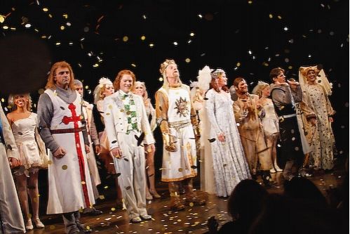Photos: Stephen Collins and Drew Lachey Join Spamalot — photo 28 of 36