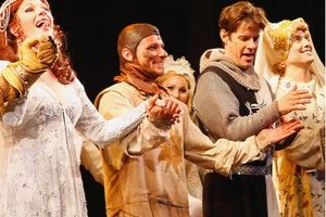Marin Mazzie, Drew Lachey, Rick Holmes
@ BroadwayWorld Marin Mazzie, Drew Lachey, Rick Holmes
Photo