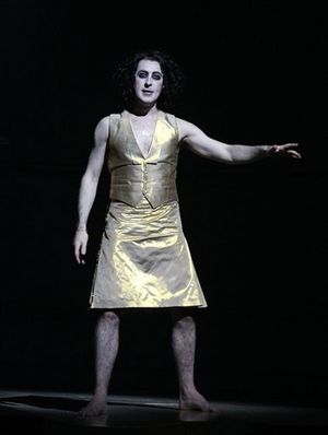 Alan Cumming @ BroadwayWorld Alan Cumming Photo