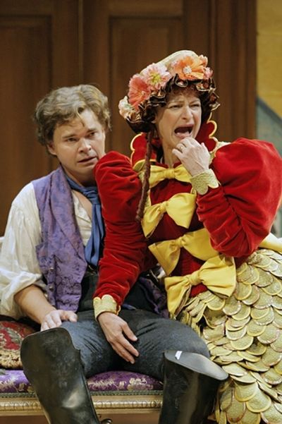 Hunter Foster (Ivan Alexandreyevich Hlestakov) and Sally Wingert (Anna Andreyevna)  Photo