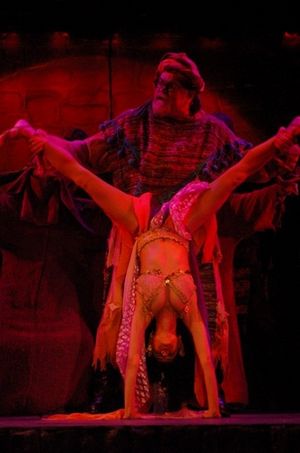  Erick Devine, Nandita Shenoy  Photo