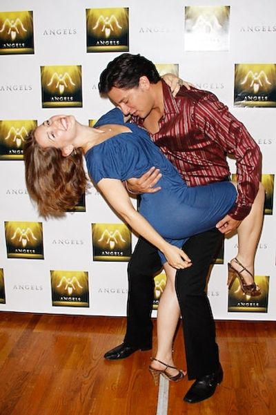 Jessica GrovÃ© and Nicholas Rodriguez go for a dip
 Photo