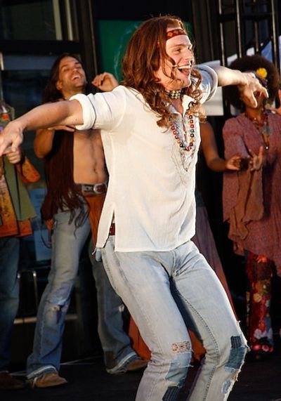 Jonathan Groff Photo