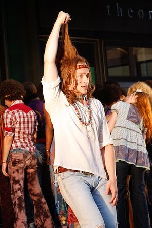 Jonathan Groff Photo