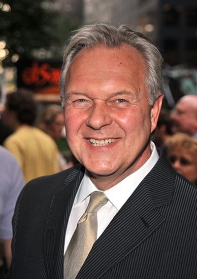 Walter Bobbie Photo