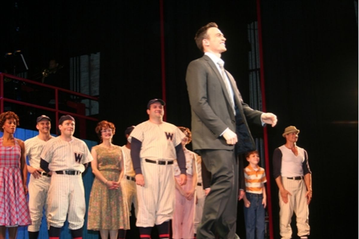 Cheyenne Jackson (Joe Hardy) and Damn Yankees cast members at 
