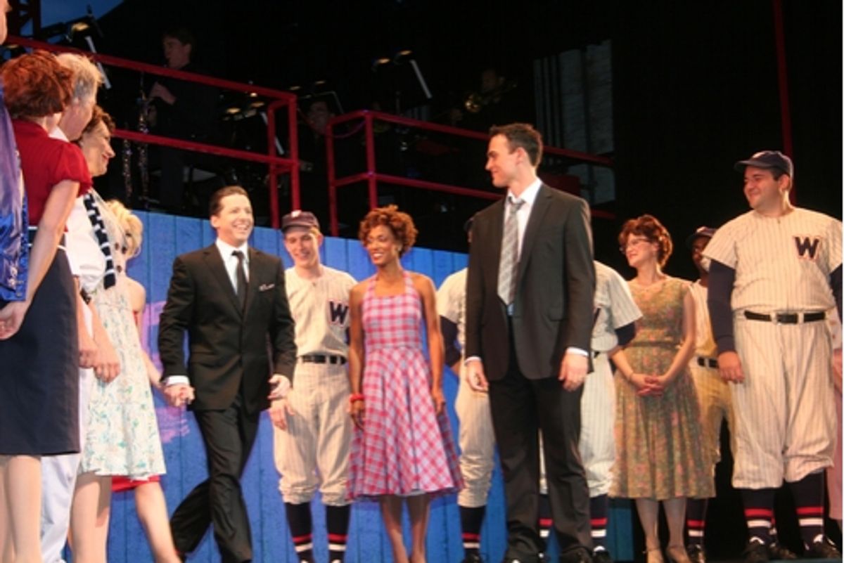 Sean Hayes (Applegate) with Damn Yankees cast members at 