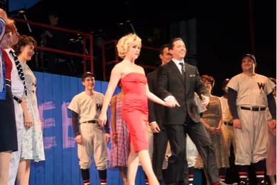 Jane Krakowski (Lola), Sean Hayes with Damn Yankees cast members Photo