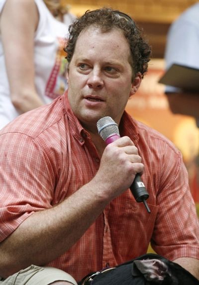 Shuler Hensley
 Photo
