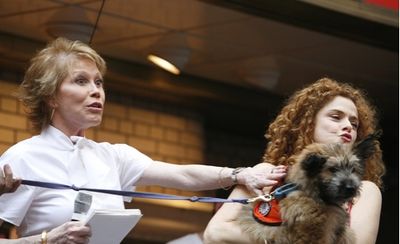 Mary Tyler Moore and Bernadette Peters Photo