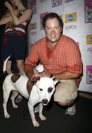 Shuler Hensley
 Photo