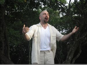 Khris Lewin
@ BroadwayWorld Khris Lewin
Photo