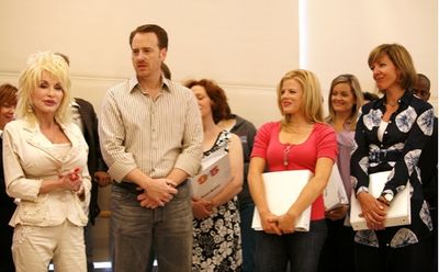 Dolly Parton,Robert Greenblatt,Megan Hilty and Allison Janney Photo