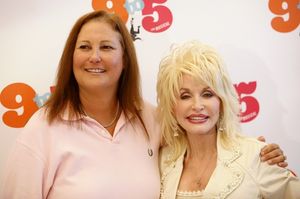 Patricia Resnick and Dolly Parton
@ BroadwayWorld Patricia Resnick and Dolly Parton
Photo