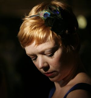 Emily Bergl Photo