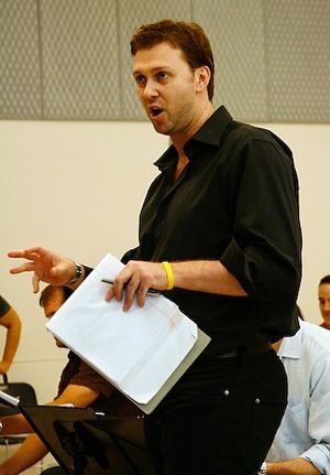 Director Warren Carlyle
 Photo