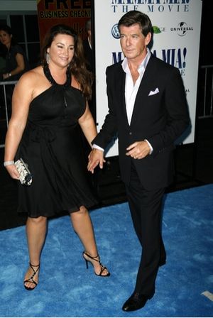 Pierce Brosnan and Keely Shaye Smith
 Photo