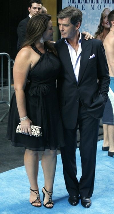 Pierce Brosnan and Keely Shaye Smith
 Photo