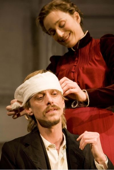 Kristin Scott Thomas and Mackenzie Crook Photo