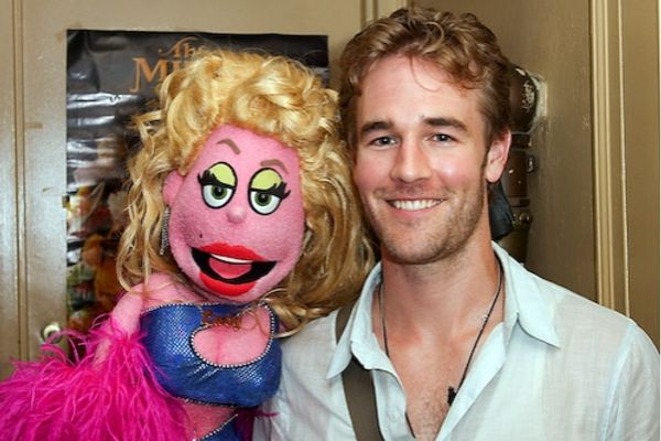 James Van Der Beek and Lucy have a moment Photo