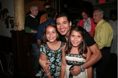 Michelle Berardino, Mario Lopez and Christina Berardino
 Photo