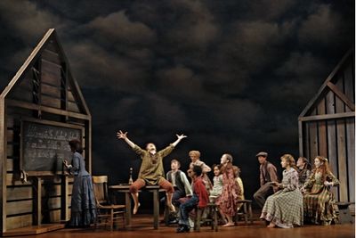 Kara Lindsay (Laura Ingalls) and cast members Photo