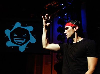 Stephen Reyes
 Photo