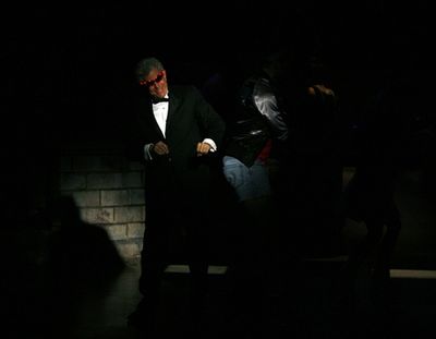 Tony Roberts
 Photo