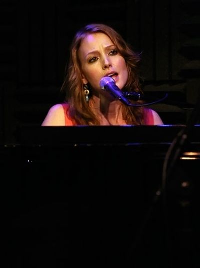 Alicia Witt Photo