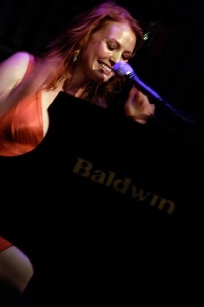 Alicia Witt Photo