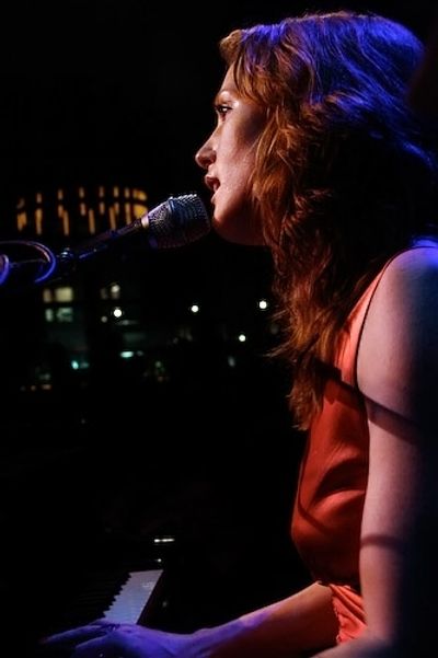 Alicia Witt Photo