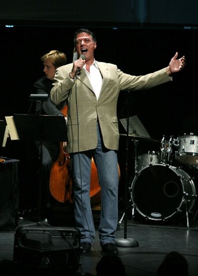 Robert Cuccioli Photo