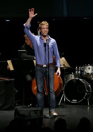 Barrett Foa Photo