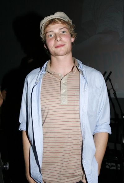 Hunter Parrish Photo