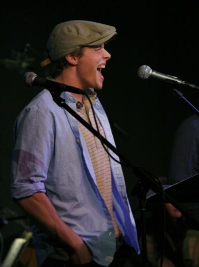 Hunter Parrish Photo
