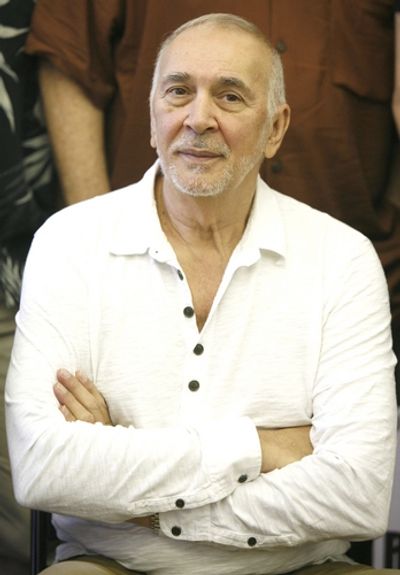 Frank Langella
 Photo