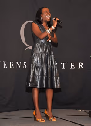 Jeannette Bayardelle
@ BroadwayWorld Jeannette Bayardelle
Photo