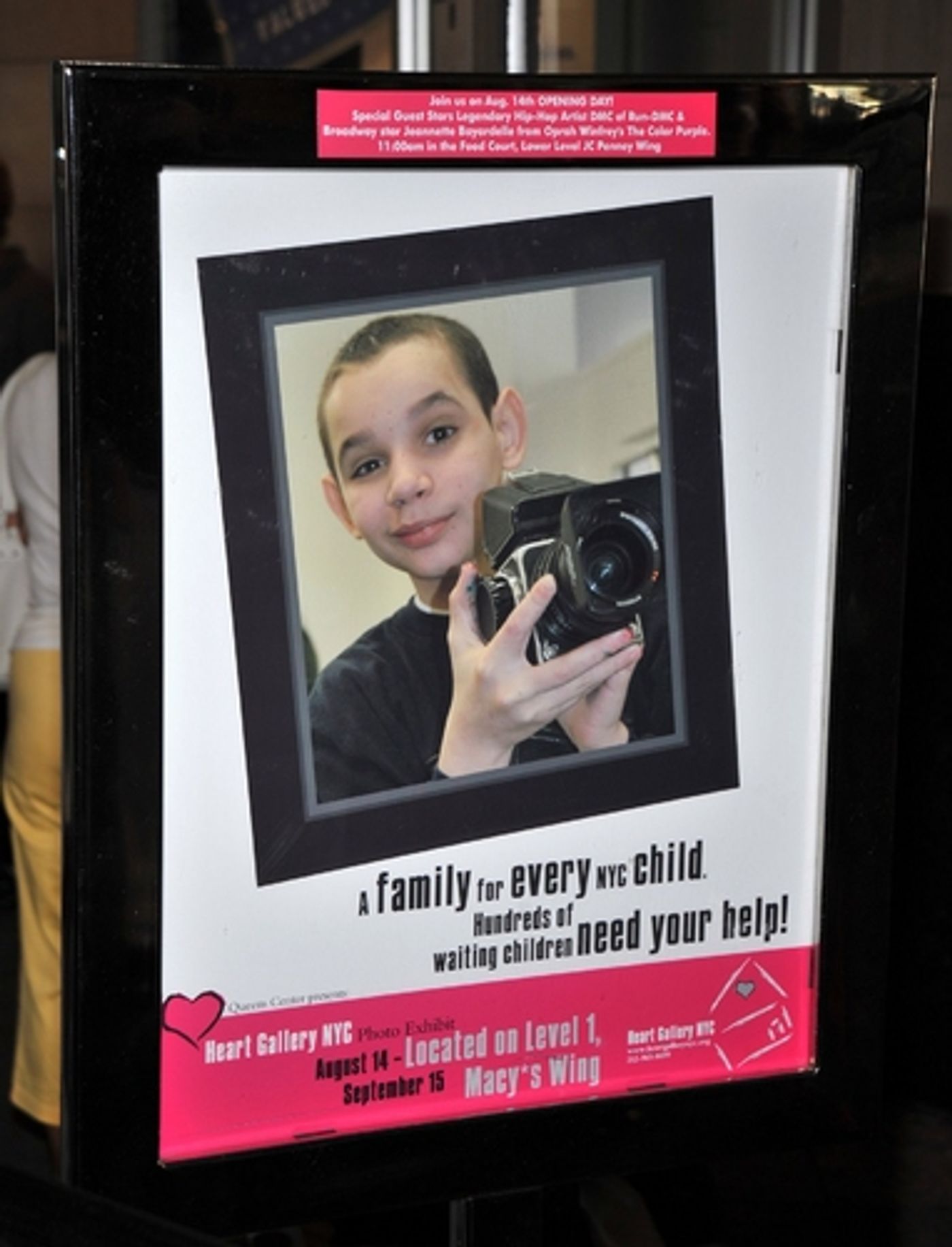 Photo Coverage: Jeannette Bayardelle Performs for the Heart Gallery Photo Coverage: Jeannette Bayardelle Performs for the Heart Gallery Image