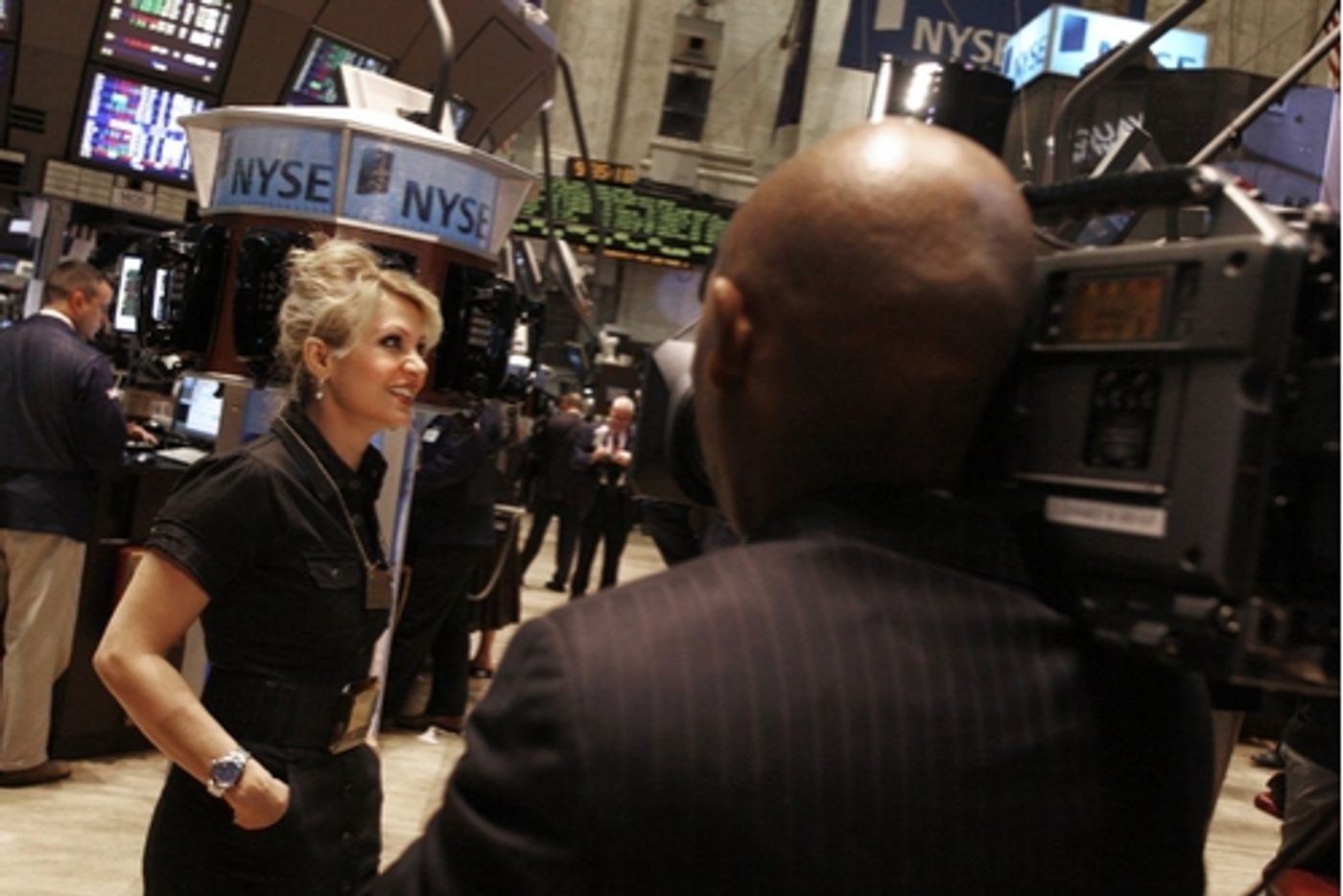 Photo Coverage: Orfeh Rings the Opening Bell at the NYSE  Image