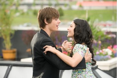 Zac Efron and Vanessa Hudgens  Photo