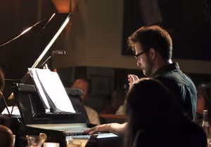 Ben Toth at the piano @ BroadwayWorld Ben Toth at the piano Photo