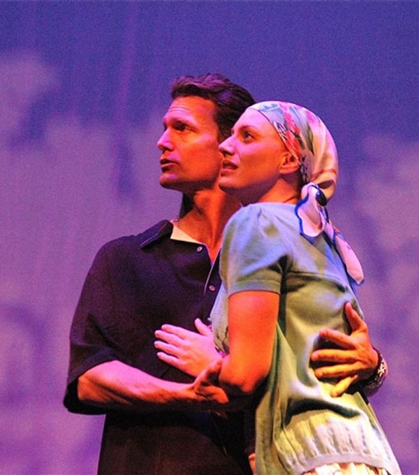 Jarrod Emick and Jessica Philips Photo