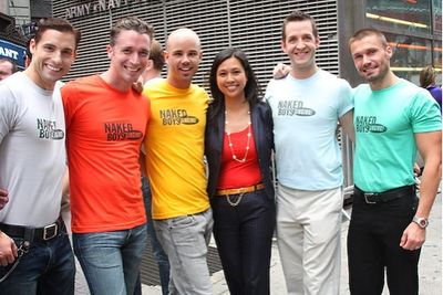 The cast of Naked Boys Singing with Maribel Aber Photo