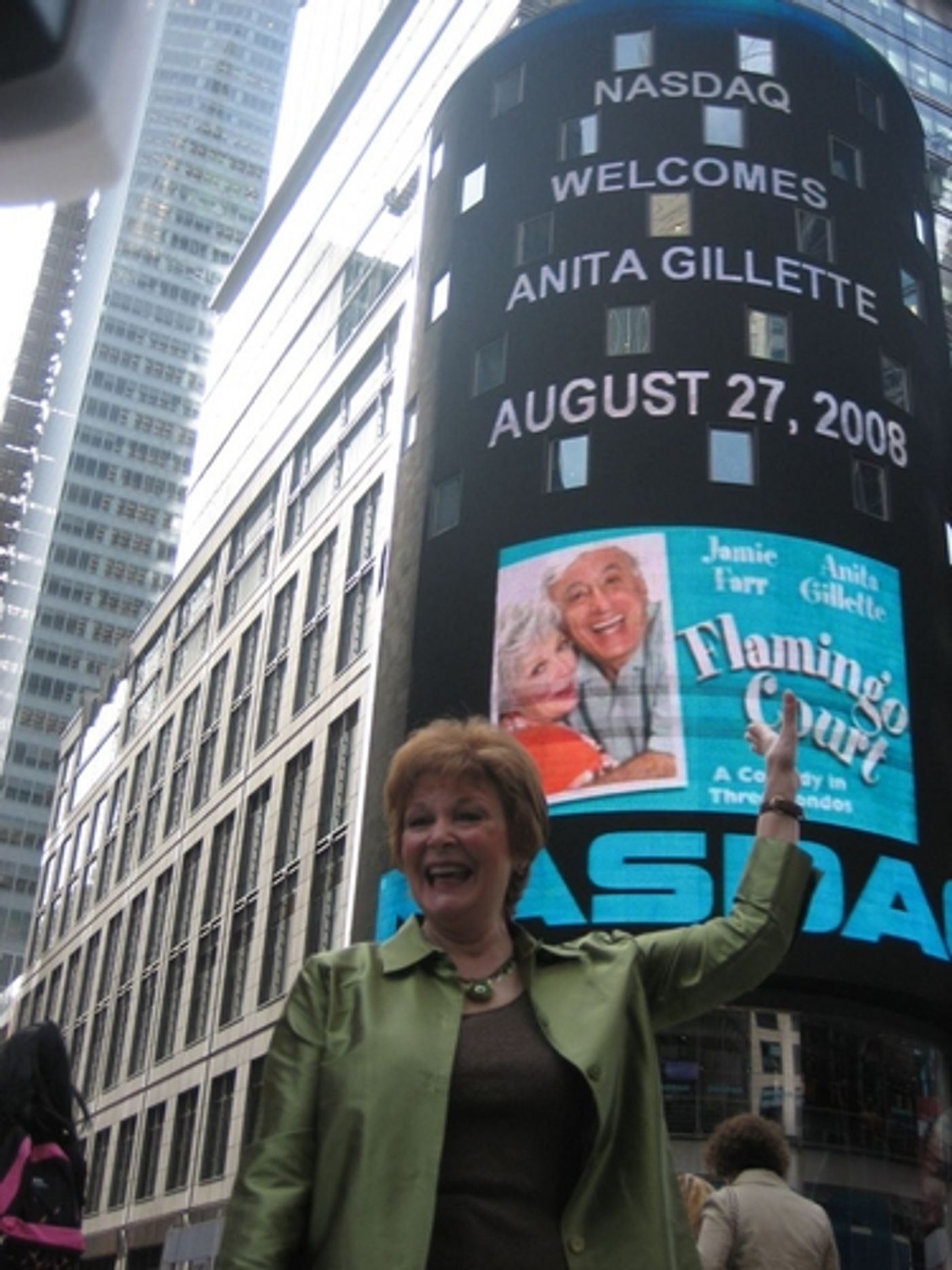 Photo Flash: Jamie Farr and Anita Gillette of 'Flamingo Court' Ring NASDAQ Bell  Image