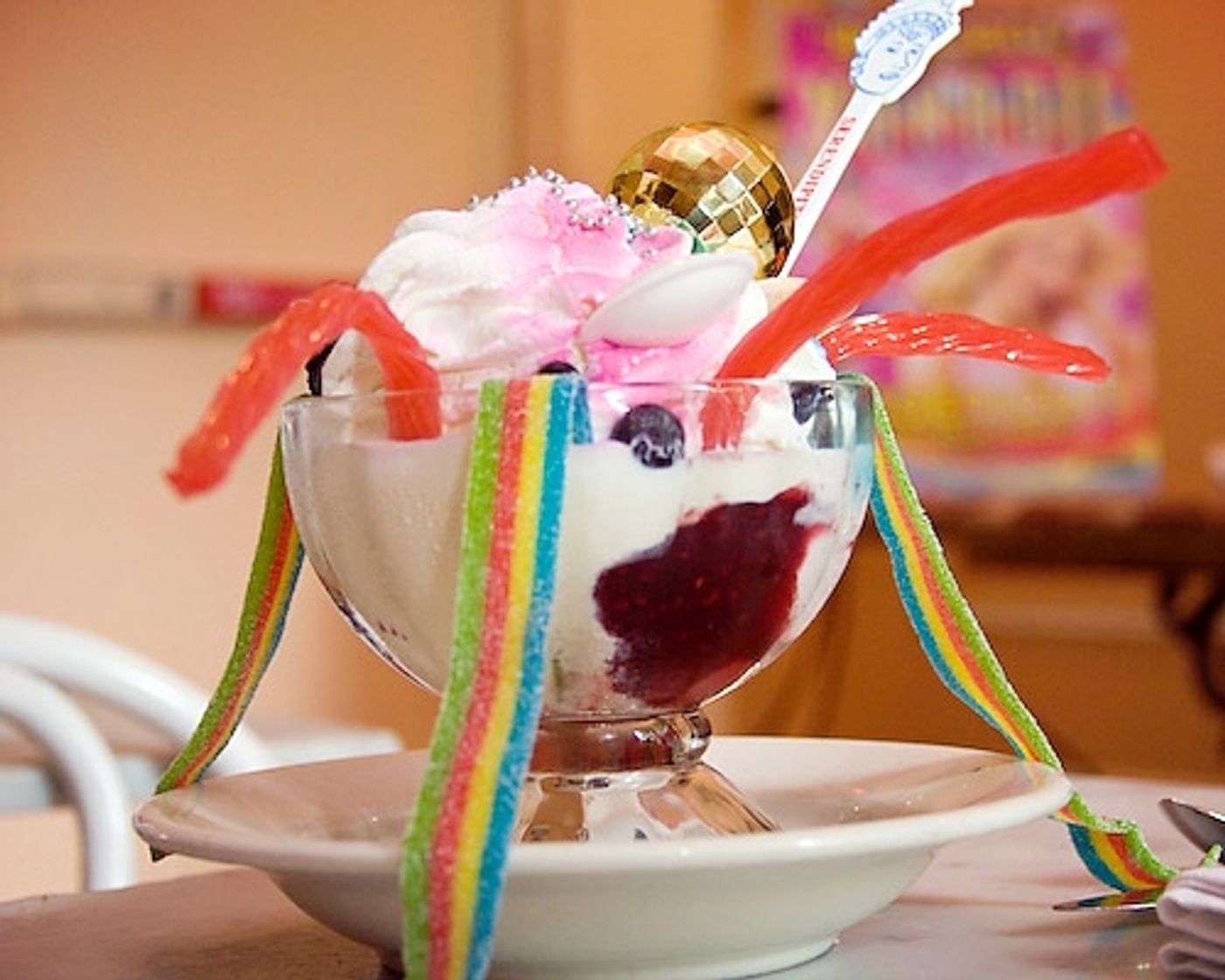 Photo Coverage: Xanadu Cast Enjoys 'Strange Magic' Sundae at Serendipity 3 Photo Coverage: Xanadu Cast Enjoys 'Strange Magic' Sundae at Serendipity 3 Image