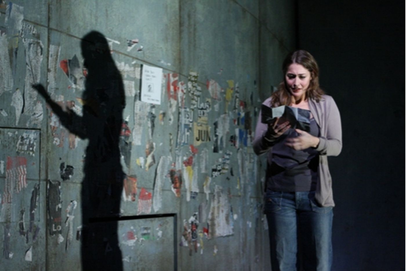 Photo Flash: 'King of Shadows' at Theater for the New City  Image