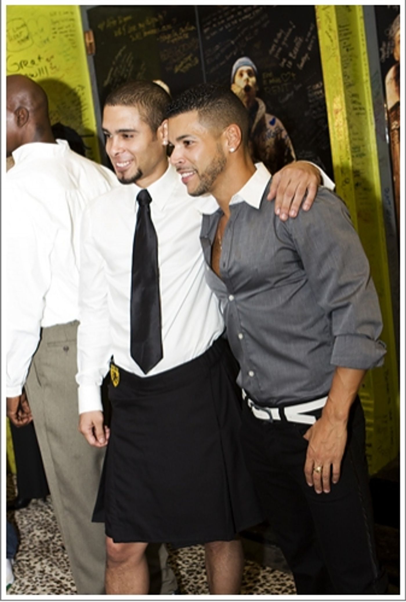 Photo Coverage: Final 'RENT' Performance Arrivals  Image