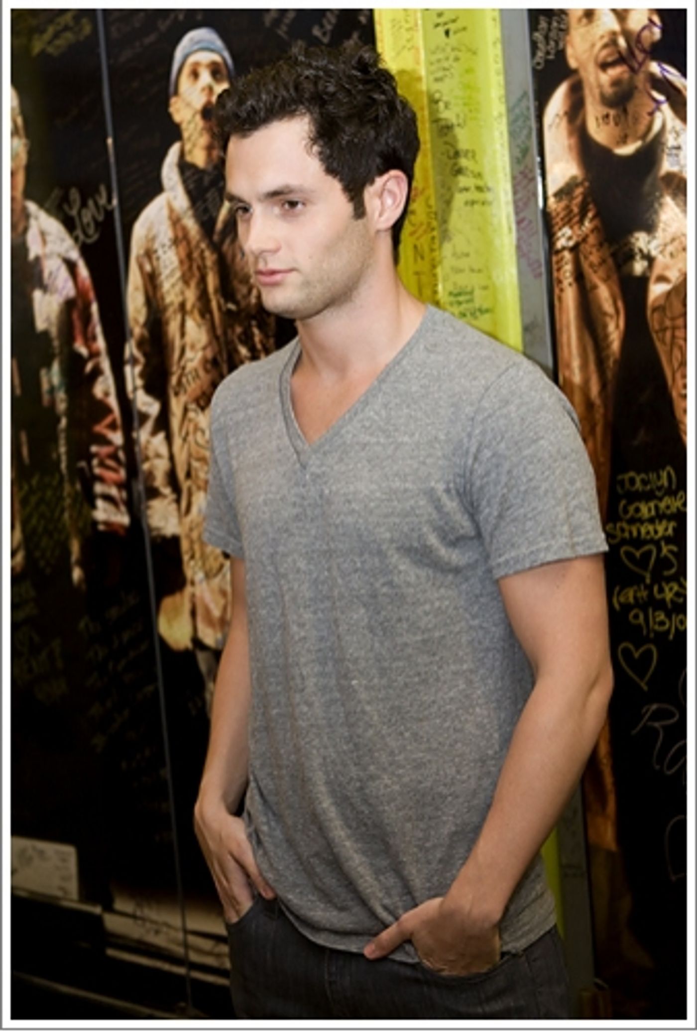 Photo Coverage: Final 'RENT' Performance Arrivals  Image